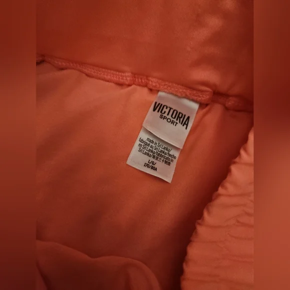 Victoria Secret Women's Orange Shorts - Picture 3 of 4